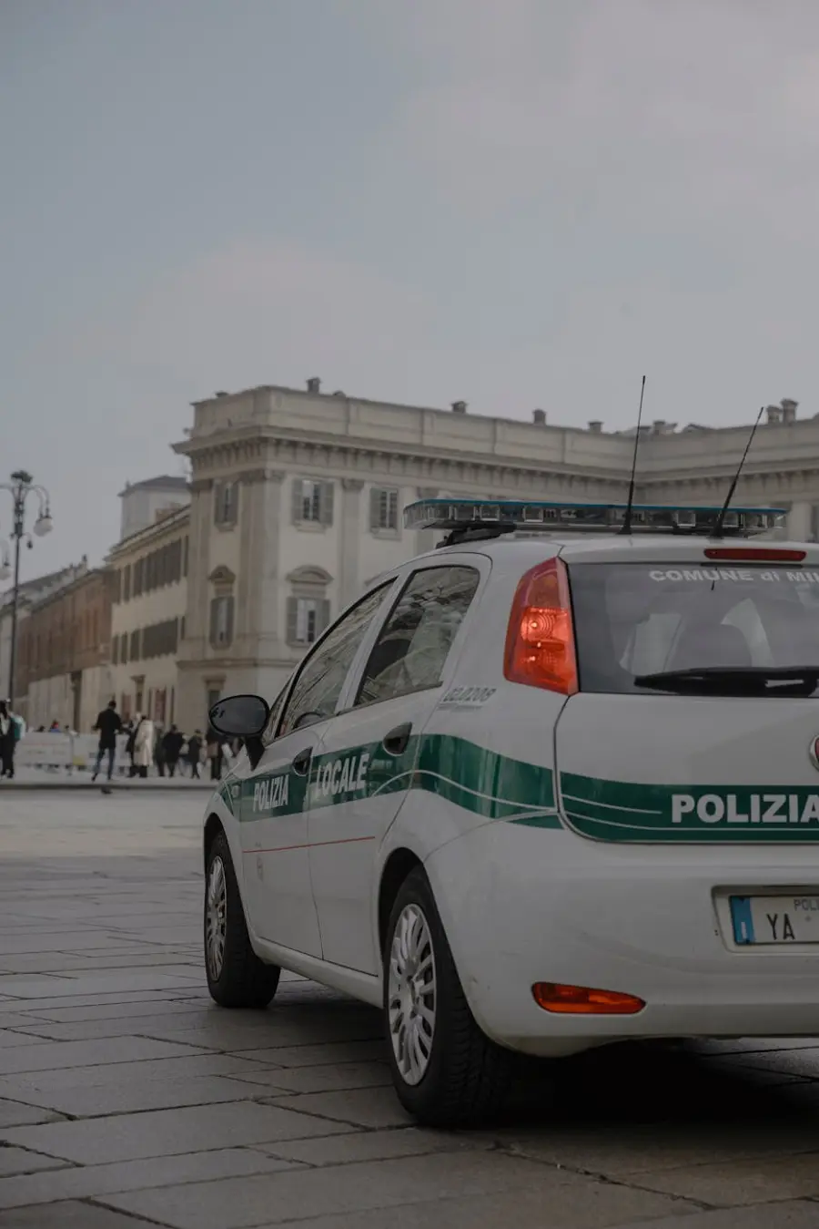 Salerno, due Daspo urbani contro molestie e abusi