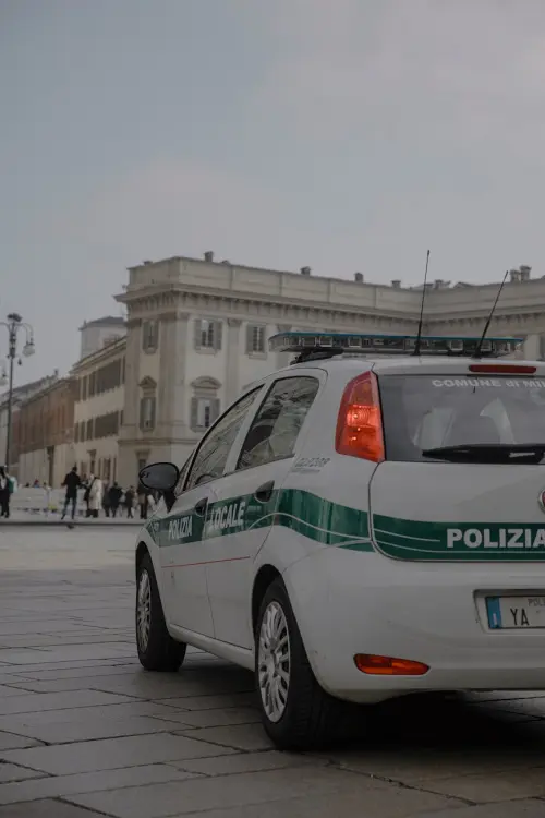 Salerno, due Daspo urbani contro molestie e abusi