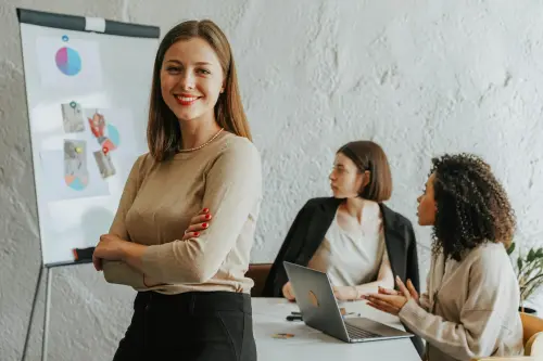 Salerno, bando Invitalia per startup femminili innovative