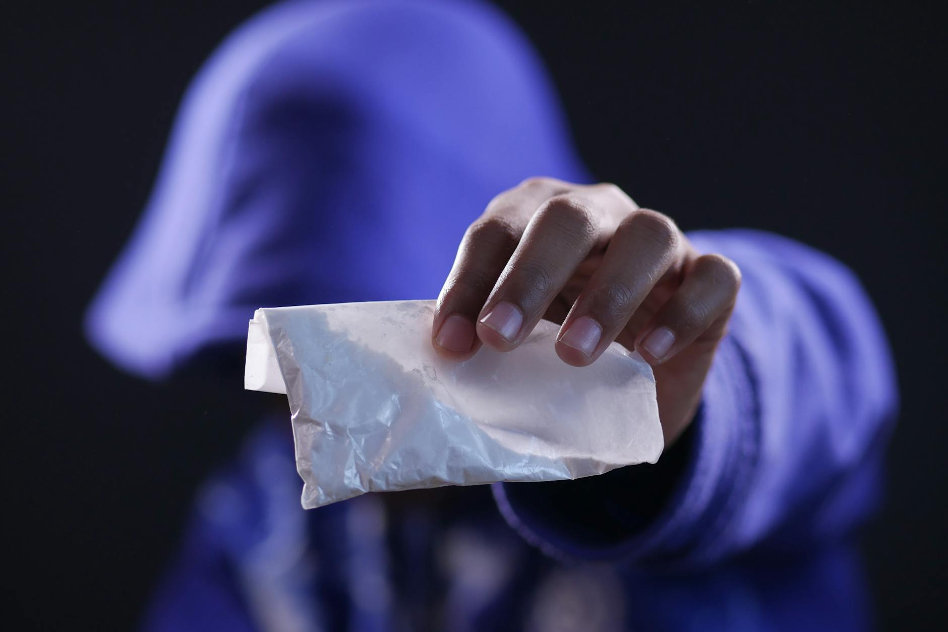 Eboli, minore arrestato con cocaina e crack negli abiti